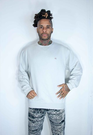 CHAMPION EMBROIDED SWEATSHIRT