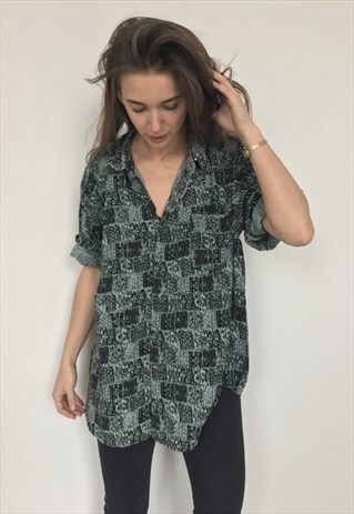 PATTERNED OVERSIZED RETRO VINTAGE UNISEX FESTIVAL SHIRT. ALL