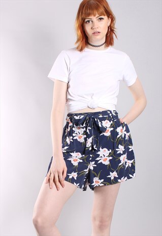 VINTAGE 90S FLORAL TIE FRONT SHORTS