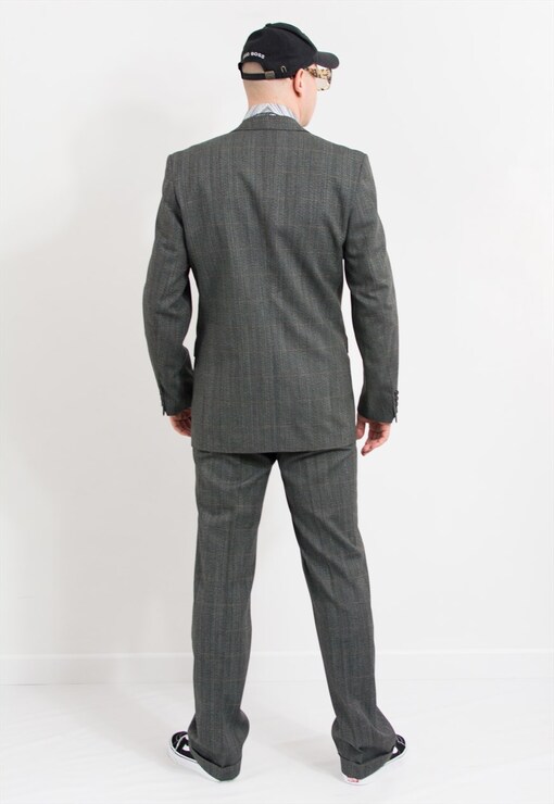 garment image