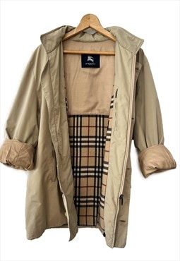 Burberry vintage waterproof beige jacket with hood. Size XXL