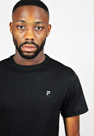 RETRO / 90'S / FILA / BLACK T-SHIRT