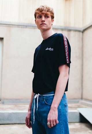 BLACK "DOWNTOWN" T-SHIRT