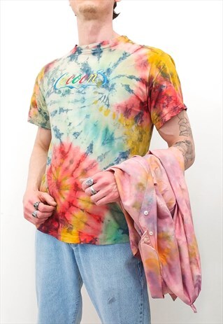 VINTAGE TIE DYE EMBROIDERED MULTICOLORED REWORKED T-SHIRT