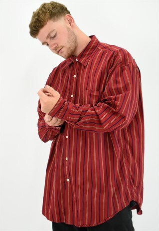 BAGGY RED SHIRT