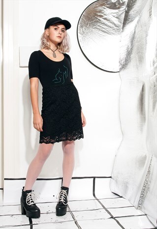 LACE SKIRT 90S VINTAGE HIGH-WAISTED MIDI SKIRT IN BLACK