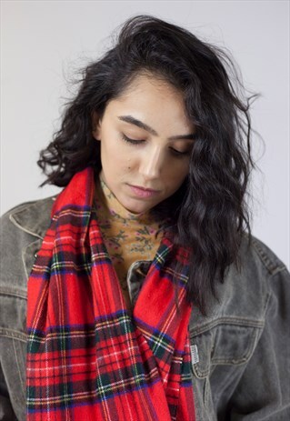 VINTAGE RED CHECK SCARF