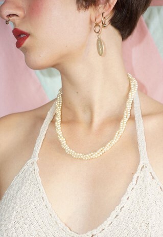 VINTAGE 80S FAUX PEARL SPIRAL BEADED NECKLACE