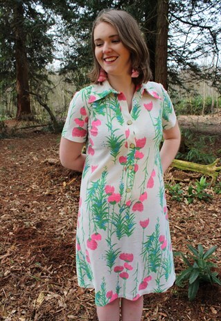VINTAGE 70'S WHITE GREEN & PINK FLORAL PRINT T-SHIRT DRESS