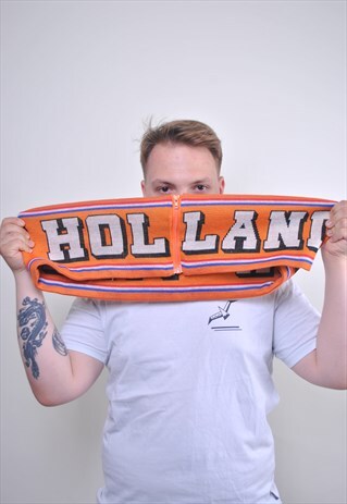 HOLLAND ZIPPED FAN SCARV, 90S FOOTBALL ACCESSORIES