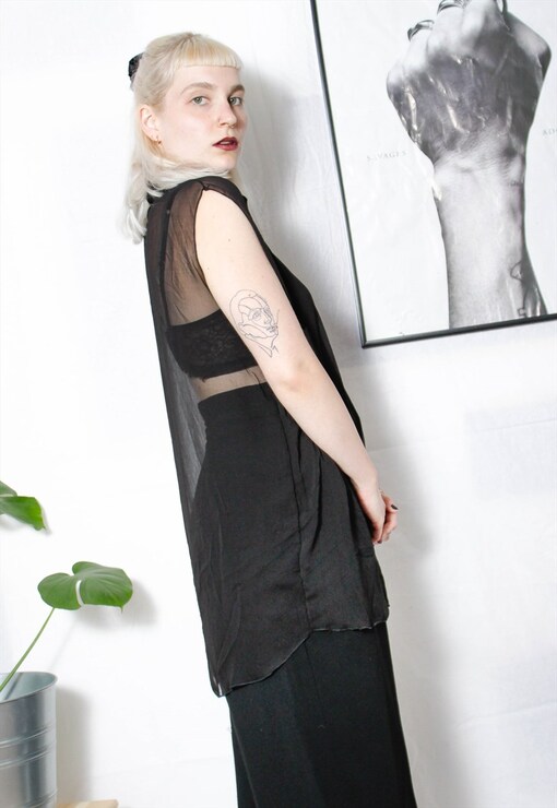 garment image