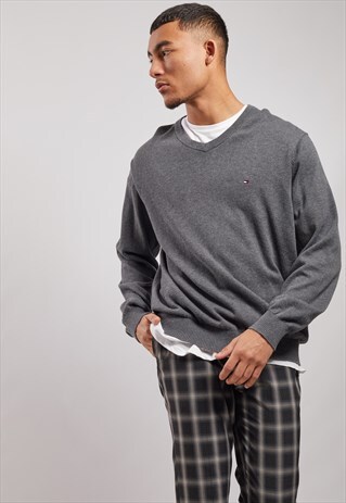 VINTAGE TOMMY HILFIGER V-NECK JUMPER