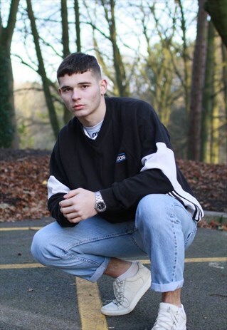 RARE VINTAGE BLACK ADIDAS SWEATSHIRT