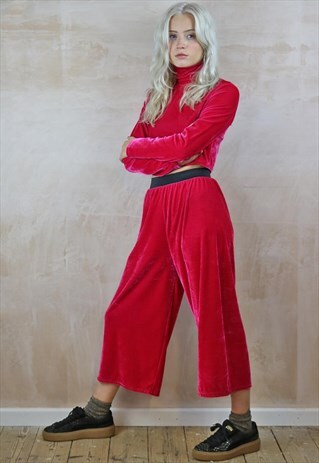 VIOLET PINK VELVET CROP TROUSERS