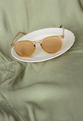 BEIGE DELICATE ROUNDED CLASSIC SUNGLASSES