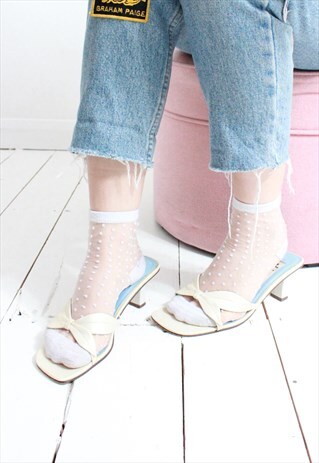 VINTAGE 60S CREAM KITTEN HEEL MULES
