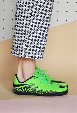90S NEON GREEN SOCCER CLEATS