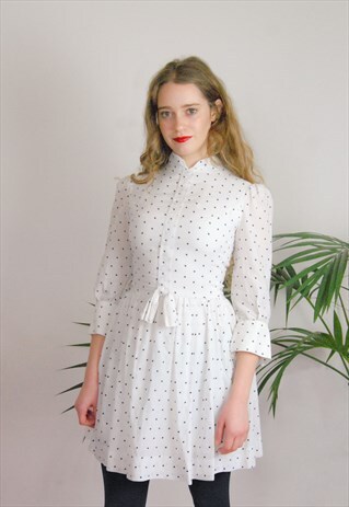 1960S VINTAGE CUTE WHITE BABYDOLL POLKA DOT MINI DRESS