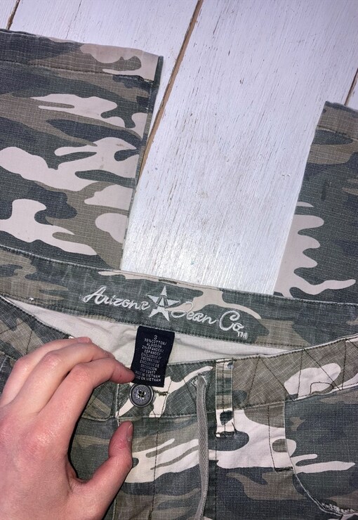 garment image