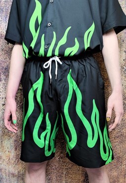 Flame shorts fire print crop board pants in black green