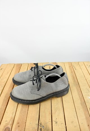 DR MARTEN GREY SCALE PRINT 3 EYELET SHOE