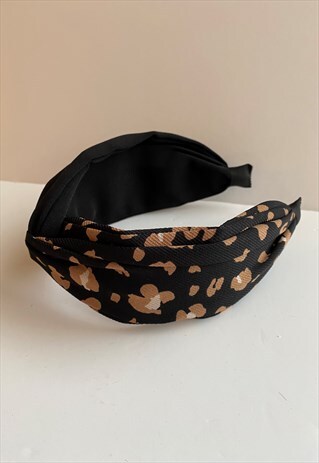 TWISTED KNOT WIDE HEADBAND IN BLACK/LEOPARD