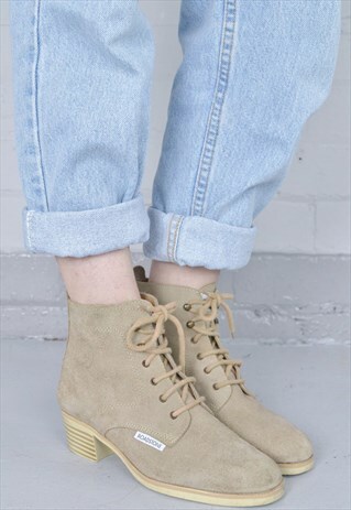 VINTAGE BEIGE ANKLE BOOTS
