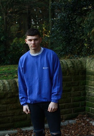 VINTAGE BLUE CHAMPION SWEATSHIRT