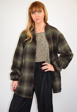 VINTAGE 70S OVERSIZED PLAID GREEN & BROWN LUMBERJACK JACKET