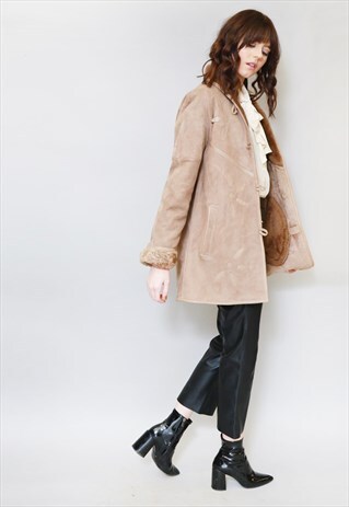 VINTAGE 1970'S PREMIUM FLORAL PATCH TAN BROWN SHEARLING COAT