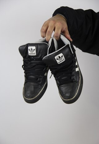 VINTAGE ADIDAS BLACK LEATHER TRAINERS