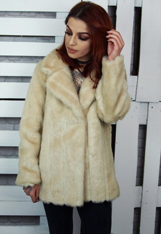 CREAM FAUX FUR VINTAGE COAT