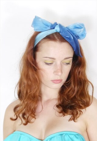VINTAGE 90S BLUE OMBRE SHEER SCARF BANDANA