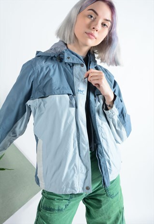 VINTAGE HELLY HANSEN OUTDOOR JACKET IN BLUE.