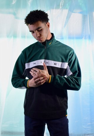 VINTAGE NIKE GREEN, BLACK AND WHITE SWEATSHIRT