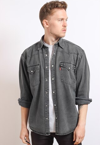 VINTAGE LEVI'S DENIM SHIRT