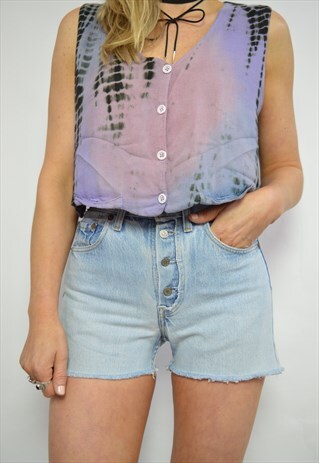 90S LEVI'S 501 LIGHT BLUE WASH HIGH WAIST FRAYED JEAN SHORTS