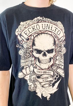 Vintage 2000s graphic skull tee