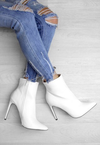 TASHA WHITE POINTED TOE HEELED ANKLE BOOTS