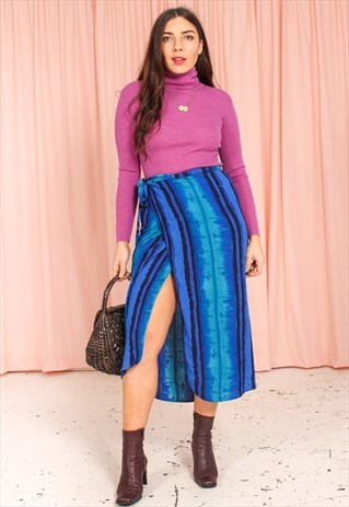 VINTAGE 90S WRAP SKIRT IN BLUE STRIPE PRINT