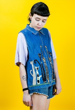 VINTAGE SLEEVELESS CAT DENIM JACKET