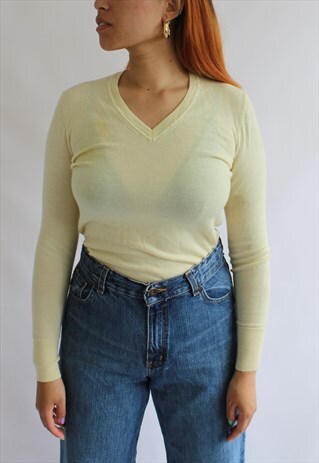 UNIQLO YELLOW SORBET KNIT V NECK TOP