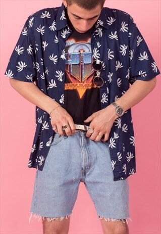 HAWAIIAN BUTTON-UP SHIRT
