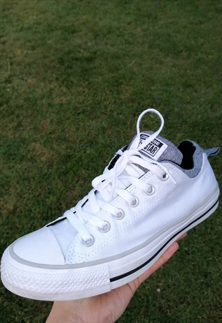VINTAGE 90'S WHITE CANVAS LOW CONVERSE TRAINERS