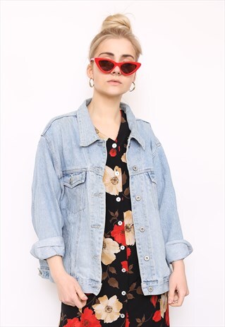 VINTAGE 90S BLUE DENIM OVERSIZED JACKET