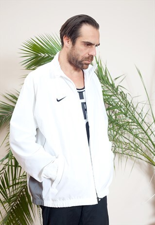 VINTAGE 90S JACKET BY NIKE