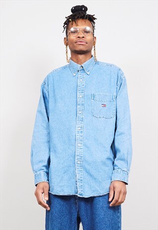 VINTAGE 90'S TOMMY HILFIGER OVERSIZED MID-WASH DENIM SHIRT