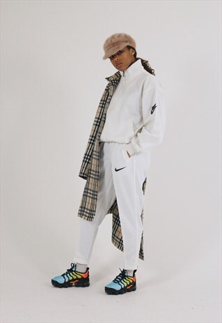 RARE VINTAGE NIKE FULL TRACKSUIT / JOGGERS / JACKET