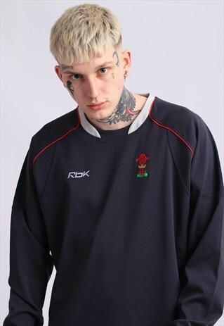 VINTAGE REEBOK SPORT SWEATSHIRT