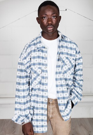 VINTAGE BLUE & WHITE FLANNEL SHIRT